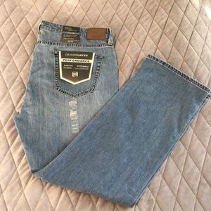 NWT Denver Hayes Men’s jeans